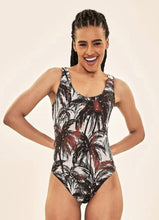 Afbeelding in galerij laden, Gallery: Uv Line Une Pièce Swimsuit Coqueiros Bege Upf50+