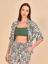 Charger l'image dans la galerie, Model Front: Uv Line Chemise Shirt Copa Fauna Upf50+