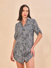 Charger l'image dans la galerie, Model Front: Uv Line Chemise Shirtdress Asas Upf50+