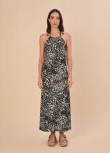 Afbeelding in galerij laden, Model Front: Uv Line Vêtement De Plage High-Neck Dress Asas Upf50+