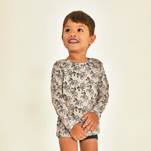 Afbeelding in galerij laden, Model Front: Uv Line T-Shirt Longsleeve Baby Zebra Upf50+