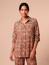 Afbeelding in galerij laden, Gallery: Uv Line Chemise Shirt Vitoria Tie Dye Pitanga Upf50+