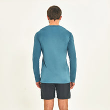 Afbeelding in galerij laden, Model Back: Uv Line T-Shirt Longsleeve Sport Fit Aco