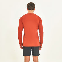Afbeelding in galerij laden, Model Back: Uv Line T-Shirt Longsleeve Sport Fit Ferrugem Upf50+