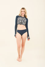 Charger l'image dans la galerie, Model Front: Uv Line Ensemble Set Dalia Marinho Upf50+