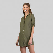 Afbeelding in galerij laden, Image 02: Uv Line Vêtement De Plage Shirtdress Copenhagen Verde Militar Upf50+