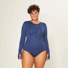 Afbeelding in galerij laden, Image 06: Uv Line Une Pièce Swimsuit Macae Navy Blue Upf50+
