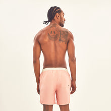 Afbeelding in galerij laden, Model Back: Uv Line Bermuda / Short Pour Homme Shorts Boxer Rose Upf50+
