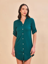 Afbeelding in galerij laden, Model Front: Uv Line Chemise Shirtdress Copenhagen Petroleo Upf50+
