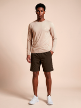 Charger l'image dans la galerie, Model Front: Uv Line T-Shirt Pour Homme Longsleeve New Fit Masc Sand Upf50+
