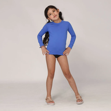 Charger l'image dans la galerie, Model Front: Uv Line T-Shirt Longsleeve Uvpro Kids Bic Blue Upf50+
