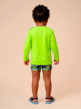 Charger l'image dans la galerie, Model Back: Uv Line T-Shirt Longsleeve Baby Yellow Fluor Upf50+
