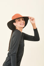 Afbeelding in galerij laden, Image 02: Uv Line Chapeau Souple/Capeline San Diego Preto Caramelo Upf50+
