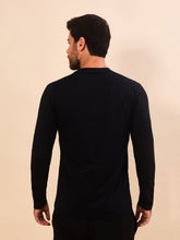Afbeelding in galerij laden, Model Back: Uv Line T-Shirt Longsleeve Skin Infratherm Masc Preto Upf50+
