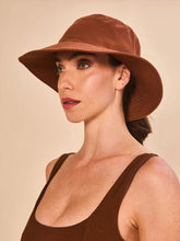 Afbeelding in galerij laden, Image 03: Uv Line Bob Hat California Fem Cognac Upf50+

