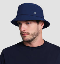 Afbeelding in galerij laden, Model Front: Uv Line Bob Hat Toronto Colors Masc Navy Blue Upf50+
