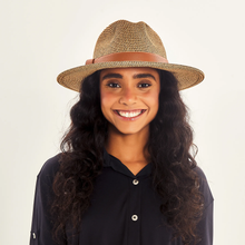 Afbeelding in galerij laden, Model Front: Uv Line Chapeau Fedora Hat Giovana Imp Fem Mescla Upf50+
