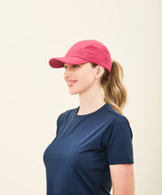 Afbeelding in galerij laden, Beach Tennis Cap Fuchsia UPF50+
