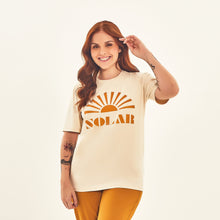 Afbeelding in galerij laden, Solar gebroken wit T-shirt met UPF50+
