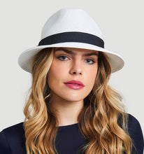Afbeelding in galerij laden, Model Front: Uv Line Chapeau Panama Chapeu Shanghai Imp Uni Branco/Preto
