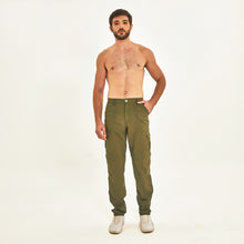 Afbeelding in galerij laden, Model Front: Uv Line Fitness Bas Chelsea Verde Militar Upf50+
