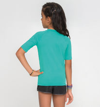 Afbeelding in galerij laden, Model Back: Uv Line T-Shirt Kids Fpu50+ Uvpro Short Sleeve T-Shirt Mint Green Uv
