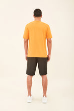 Afbeelding in galerij laden, Model Back: Uv Line T-Shirt Longsleeve Uvpro Laranja Upf50+
