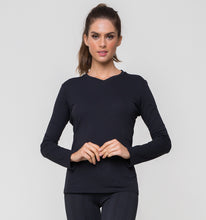 Afbeelding in galerij laden, Model Front: Uv Line Fitness Haut Sport Fit Preto Fem
