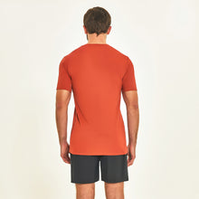Afbeelding in galerij laden, Model Back: Uv Line Fitness Haut T-Shirt Sport Fit Ferrugem Upf50+
